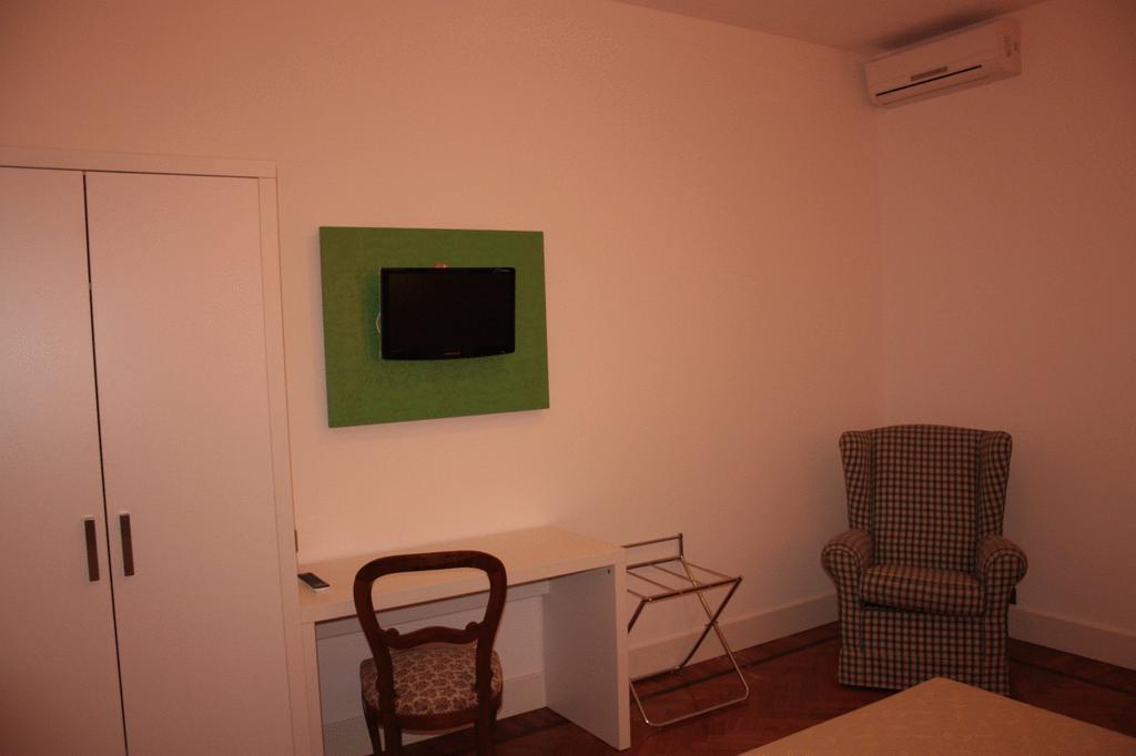Hotel Da Cesare Стреза Екстериор снимка