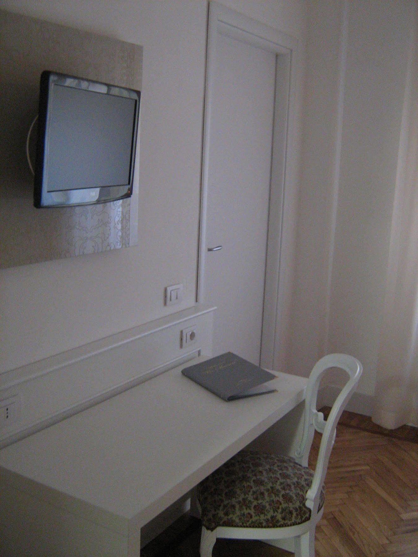 Hotel Da Cesare Стреза Екстериор снимка